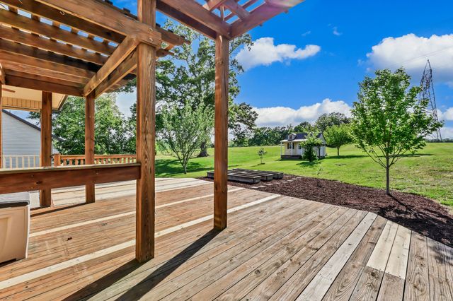 317 Ivy Bend Cir, Clarksville, TN 37043