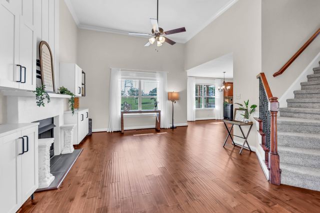 317 Ivy Bend Cir, Clarksville, TN 37043