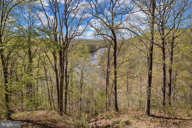 5513 RIVER RD, Fredericksburg, VA 22407