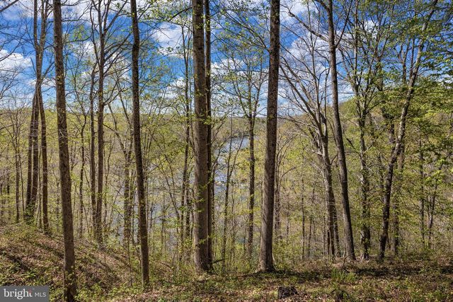 5513 RIVER RD, Fredericksburg, VA 22407