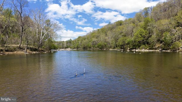 5513 RIVER RD, Fredericksburg, VA 22407