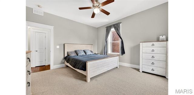 3434 Humphrey Street, St Louis, MO 63118