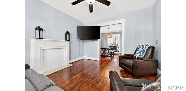 3434 Humphrey Street, St Louis, MO 63118