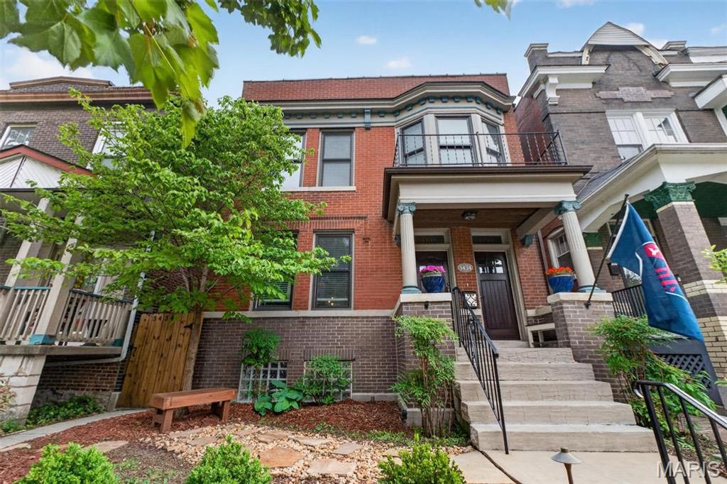 3434 Humphrey Street, St Louis, MO 63118