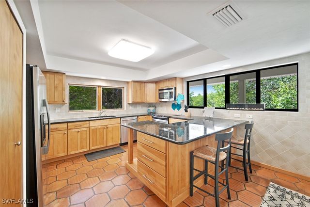 5307 Ladyfinger Lake RD, Sanibel, FL 33957