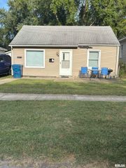 2154 S 13TH Street, Springfield, IL 62703