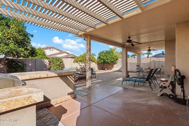 11008 W CIMARRON Drive, Sun City, AZ 85373