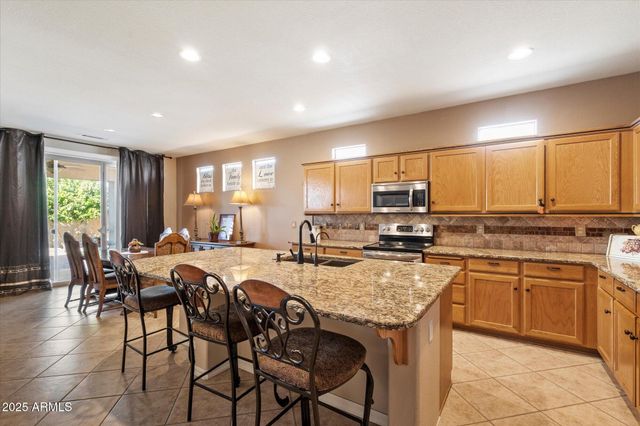 11008 W CIMARRON Drive, Sun City, AZ 85373