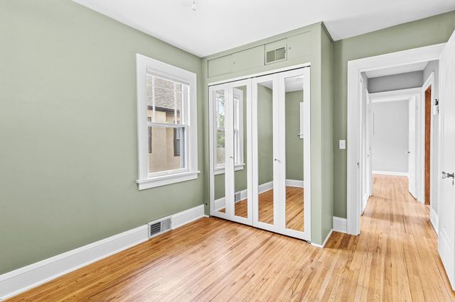 3301 44th Avenue S, Minneapolis, MN 55406