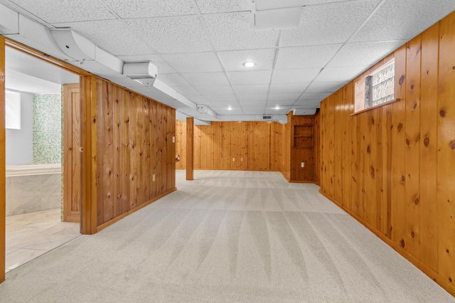 3301 44th Avenue S, Minneapolis, MN 55406