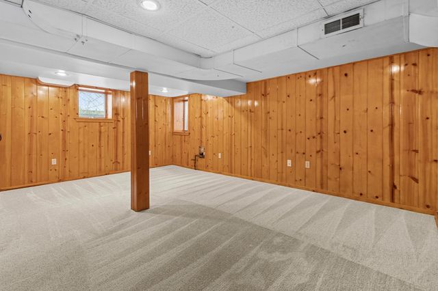 3301 44th Avenue S, Minneapolis, MN 55406