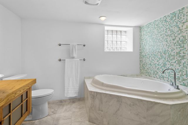 3301 44th Avenue S, Minneapolis, MN 55406