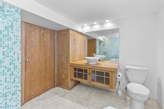 3301 44th Avenue S, Minneapolis, MN 55406