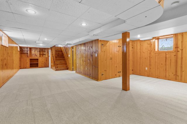 3301 44th Avenue S, Minneapolis, MN 55406