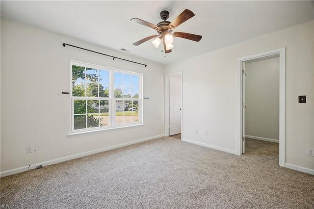 105 Navajo TRL, Portsmouth, VA 23701