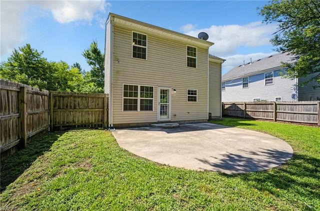105 Navajo TRL, Portsmouth, VA 23701