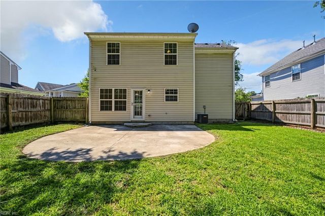 105 Navajo TRL, Portsmouth, VA 23701