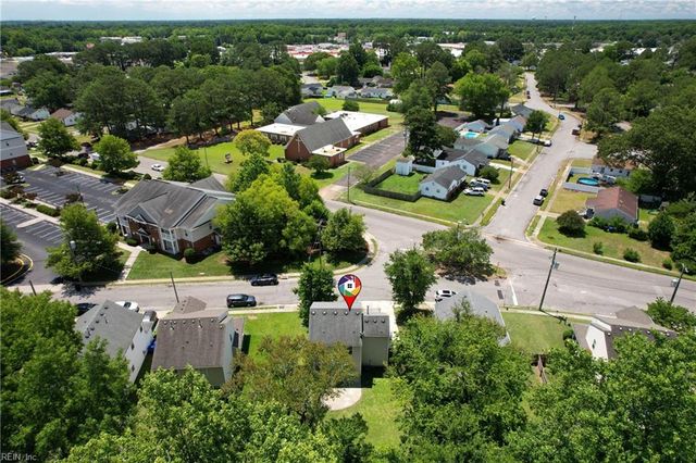 105 Navajo TRL, Portsmouth, VA 23701