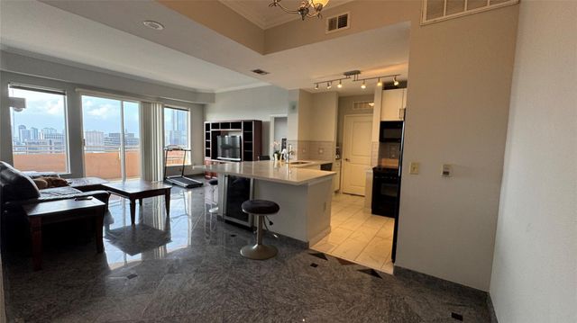 3505 Sage Road 2405, Houston, TX 77056