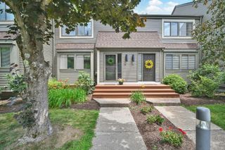 55 Wickhams Fancy 55, Canton, CT 06019