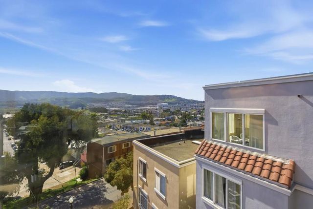 63 Lois Lane, San Francisco, CA 94134