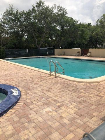 2401 Riverside Drive 402, Coral Springs, FL 33065