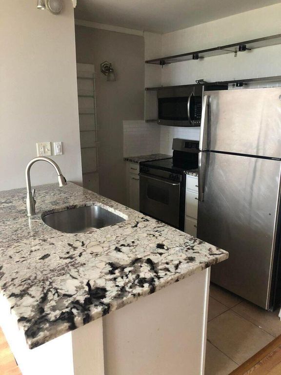 2401 Riverside Drive 402, Coral Springs, FL 33065