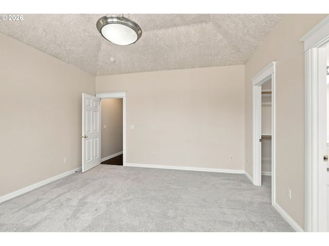 2380 Nw SHADDEN Dr, Mc Minnville, OR 97128