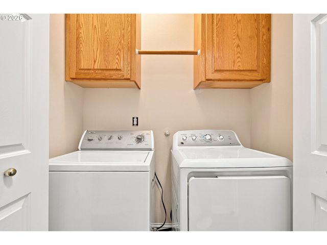 2380 Nw SHADDEN Dr, Mc Minnville, OR 97128
