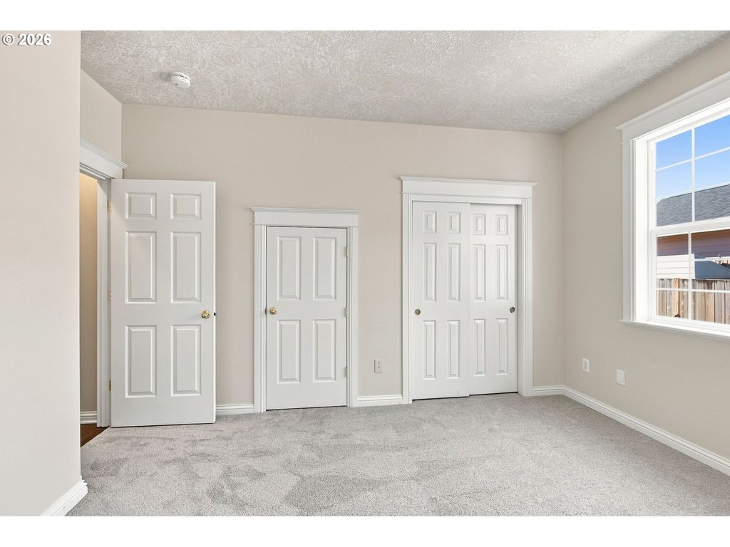 Image 32 of property listing at 2380 Nw SHADDEN Dr, Mc Minnville, OR 97128