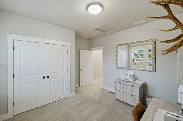 3936 W Farm View Drive, Boise, ID 83714