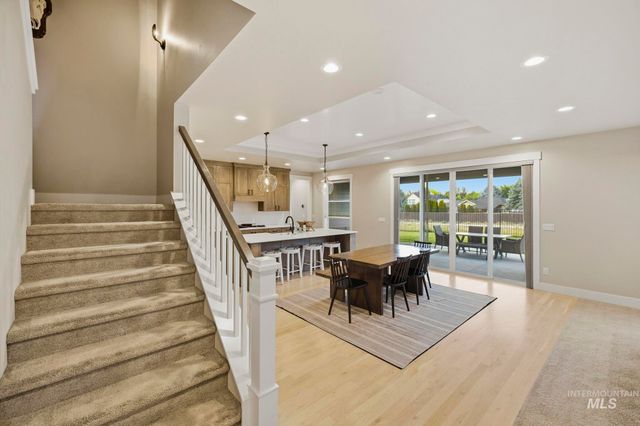 3936 W Farm View Drive, Boise, ID 83714