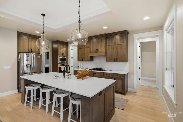3936 W Farm View Drive, Boise, ID 83714
