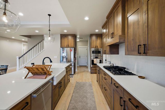 3936 W Farm View Drive, Boise, ID 83714