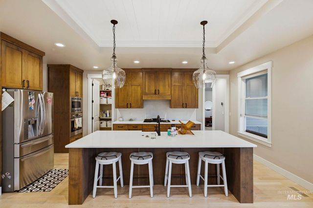 3936 W Farm View Drive, Boise, ID 83714