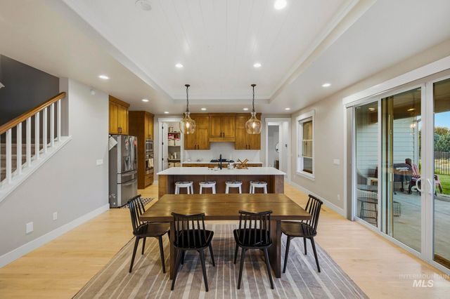3936 W Farm View Drive, Boise, ID 83714