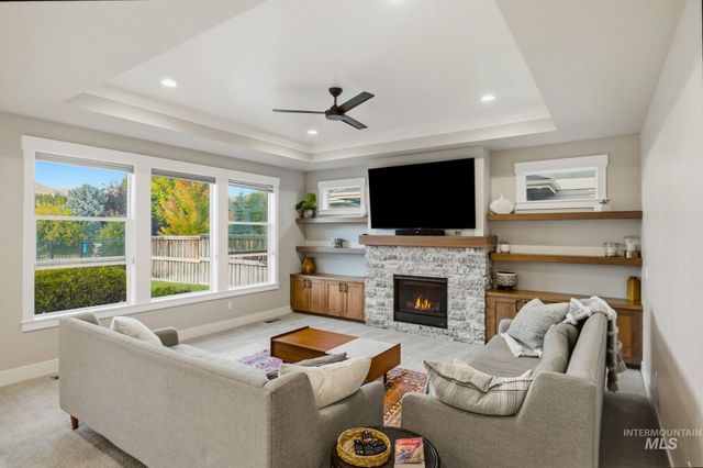 3936 W Farm View Drive, Boise, ID 83714