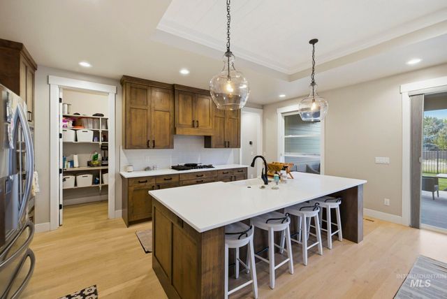 3936 W Farm View Drive, Boise, ID 83714