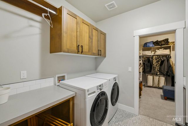 3936 W Farm View Drive, Boise, ID 83714