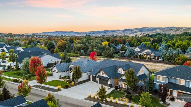 3936 W Farm View Drive, Boise, ID 83714