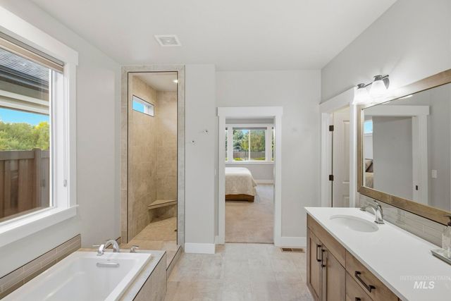 3936 W Farm View Drive, Boise, ID 83714