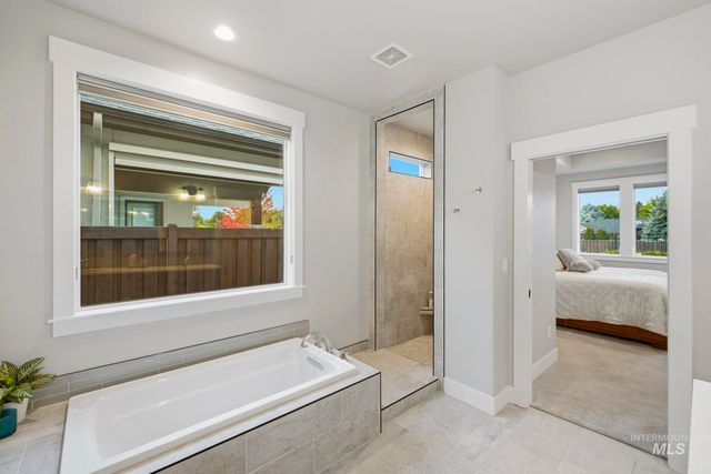 3936 W Farm View Drive, Boise, ID 83714