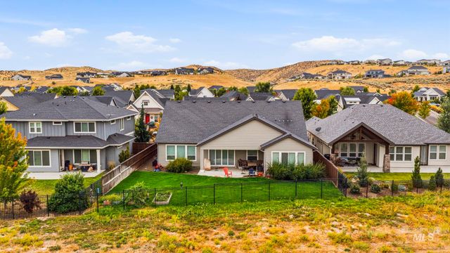 3936 W Farm View Drive, Boise, ID 83714