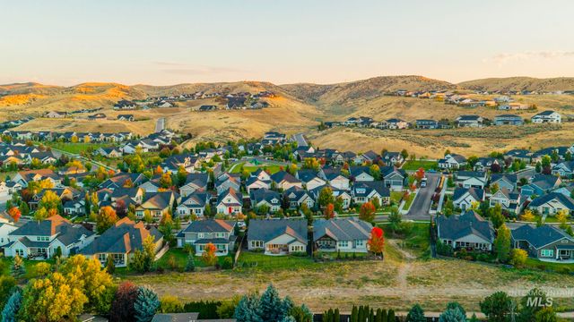 3936 W Farm View Drive, Boise, ID 83714