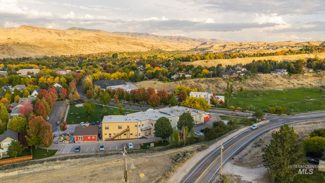 3936 W Farm View Drive, Boise, ID 83714
