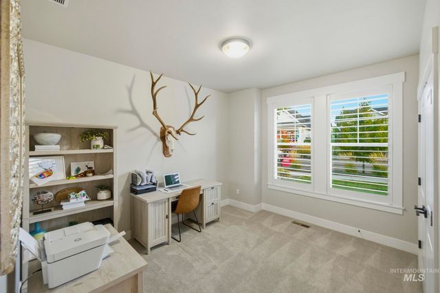 3936 W Farm View Drive, Boise, ID 83714
