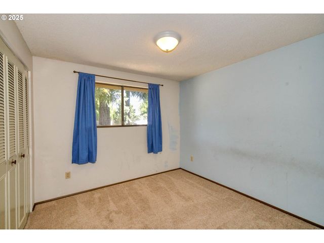 2262 Nw PINEHURST Dr, Mc Minnville, OR 97128