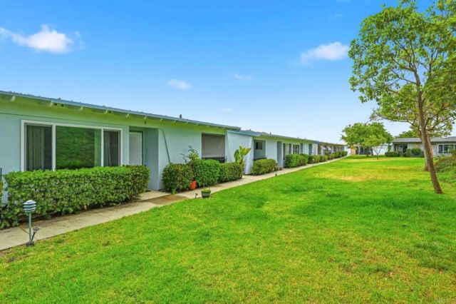 3839 Vista Campana S 8, Oceanside, CA 92057