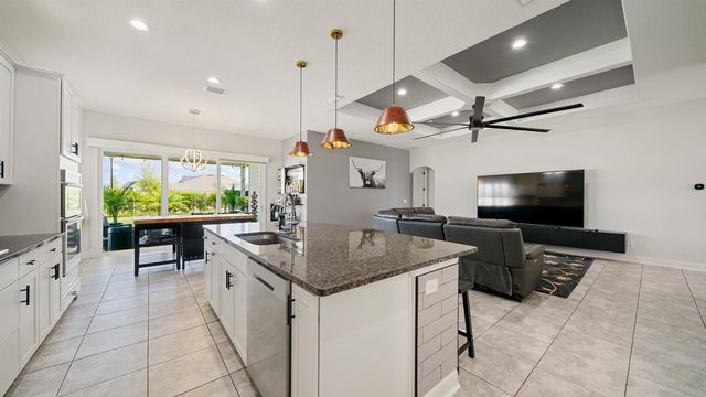 123 Thatcham Dr, St Augustine, FL 32092