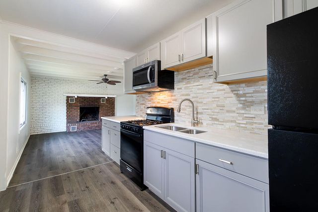 3988 Fillmore Street, Gary, IN 46408